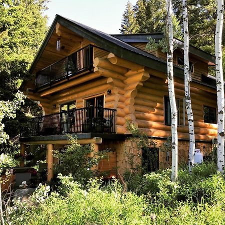 A Suite Retreat - Beyond Bed & Breakfast Sun Peaks Exterior foto
