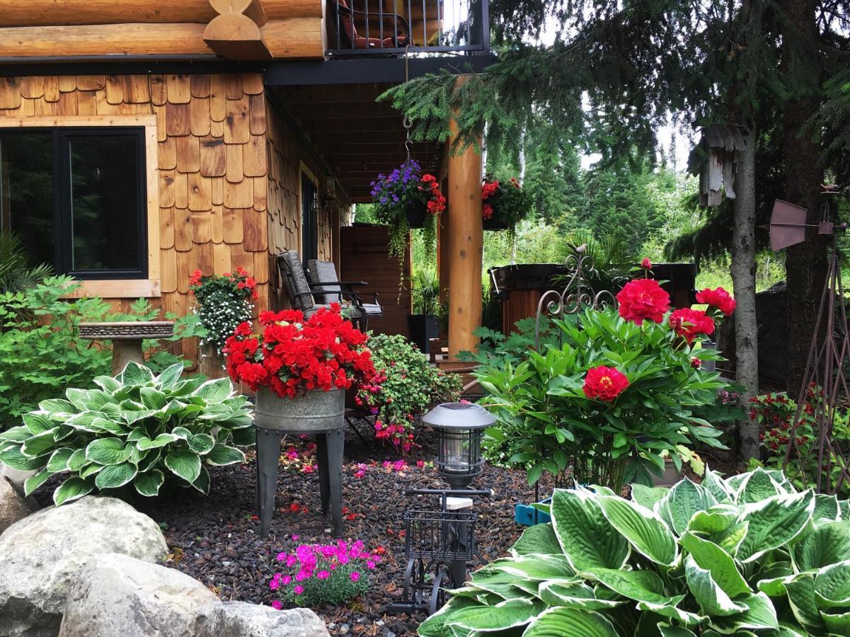 A Suite Retreat - Beyond Bed & Breakfast Sun Peaks Exterior foto