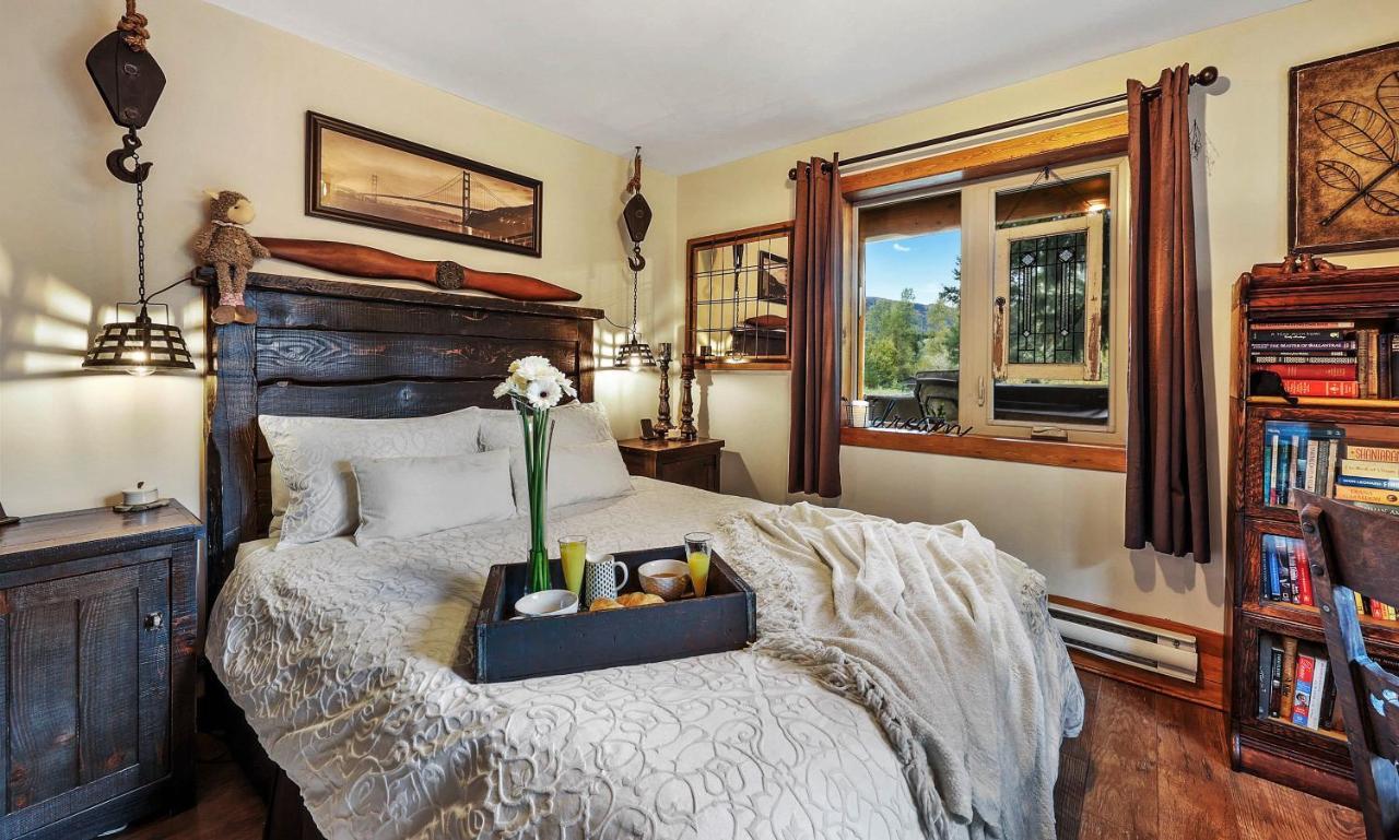 A Suite Retreat - Beyond Bed & Breakfast Sun Peaks Exterior foto