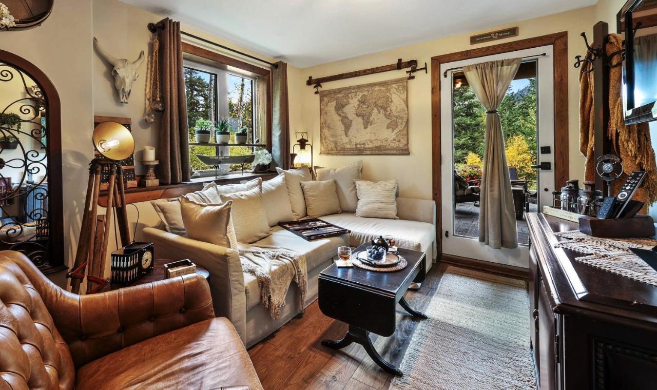 A Suite Retreat - Beyond Bed & Breakfast Sun Peaks Exterior foto