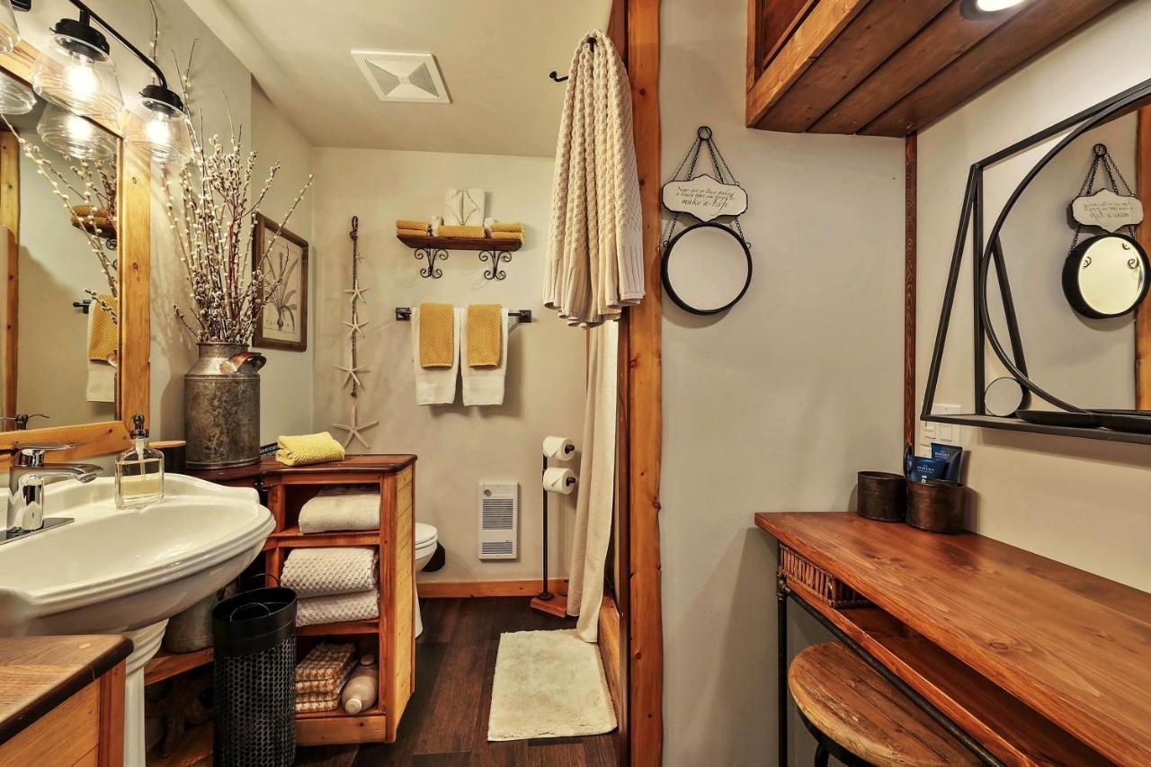 A Suite Retreat - Beyond Bed & Breakfast Sun Peaks Exterior foto